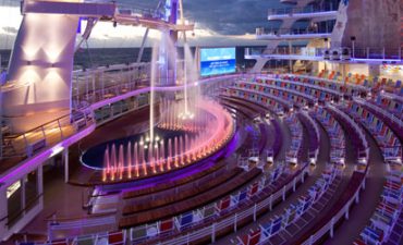 Allure of the Seas Aqua Theatre