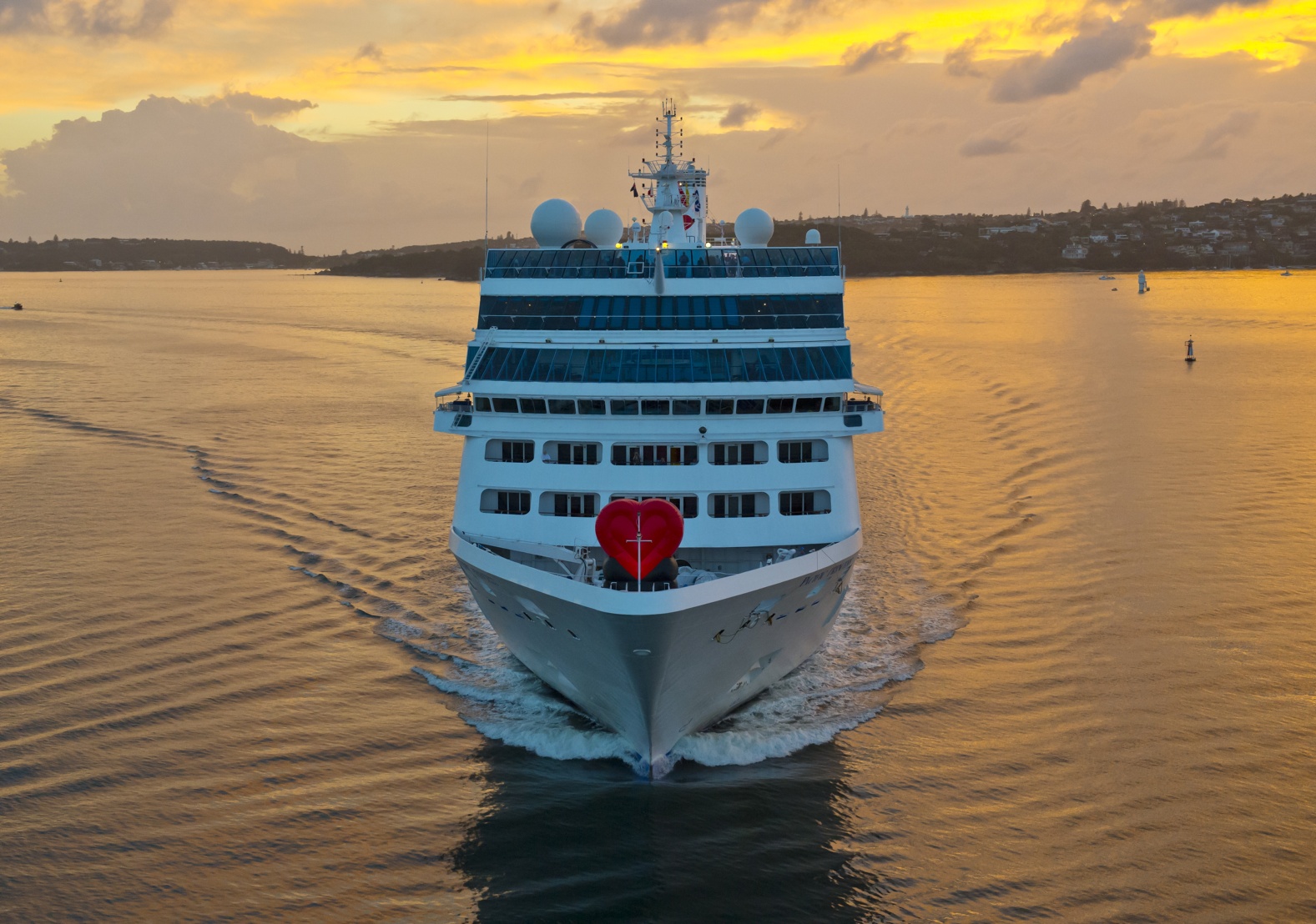 "The Love Boat" Pacific Princess has been sold to Azamara Cruise