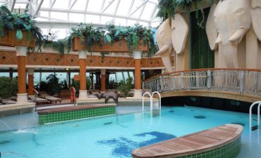 Solarium Radiance of the Seas