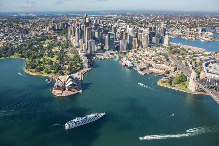 Ponant_SydneyHarbour-CruisePassenger