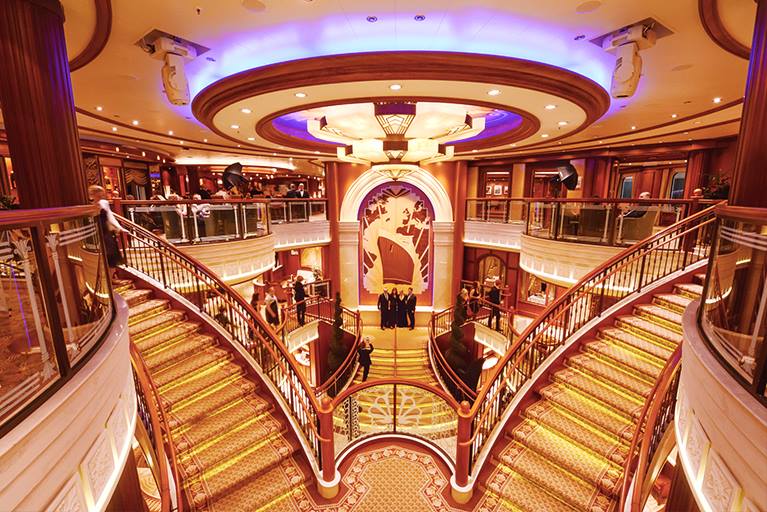 Queen Elizabeth-Grand Lobby-CruisePassenger