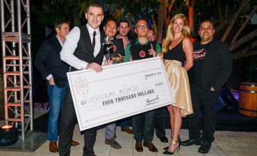 Miro-with-judges-and-Bacardi-team-Bacardi-Cruise-comp-2016-CruisePassenger.com.au