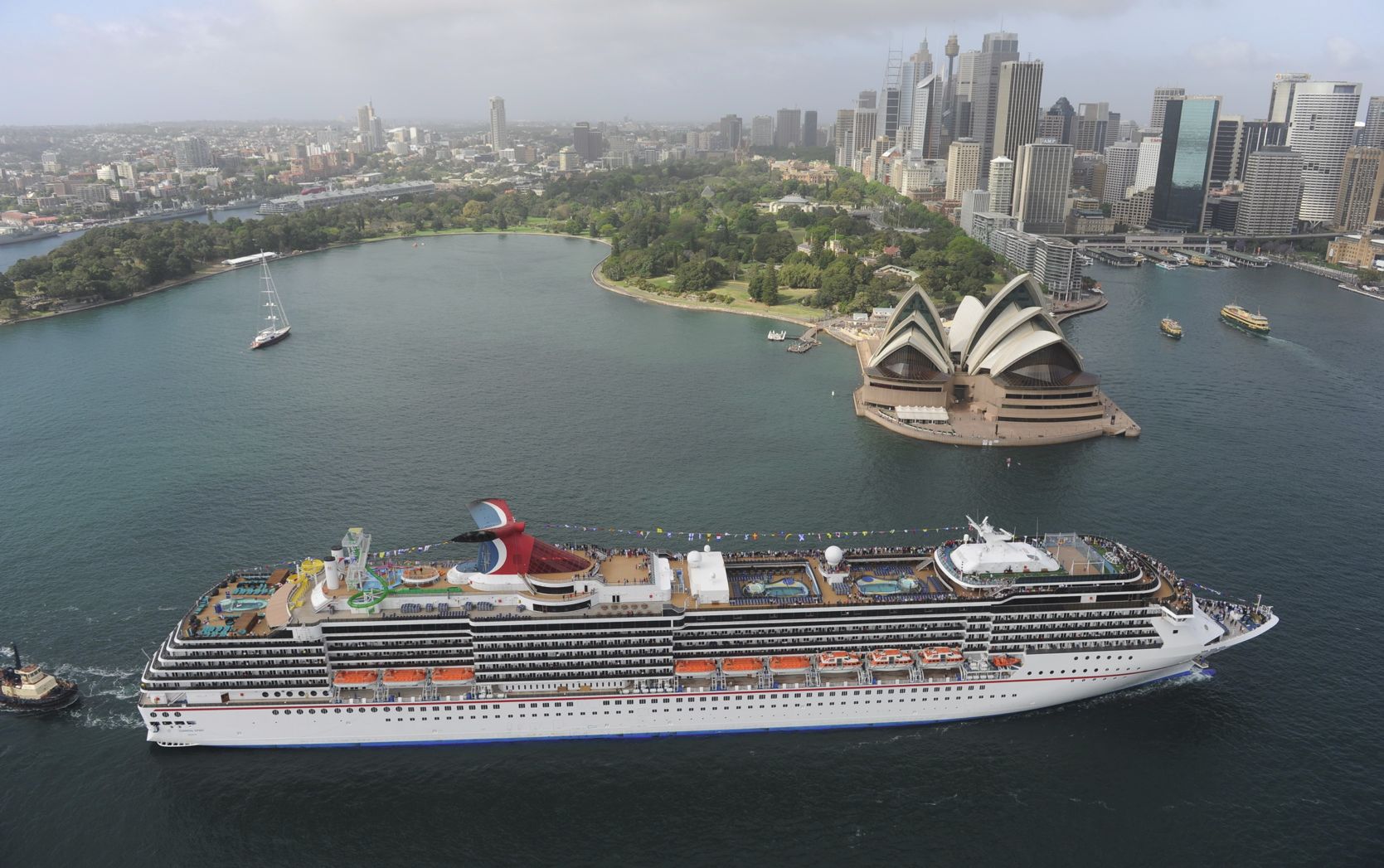 Another record - over one million Australians cruised last year