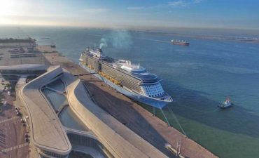 Ovation of the Seas named by Chinese movie star