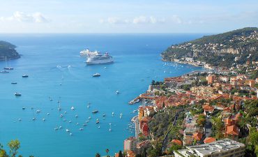 DFAT tells Aussie travellers to exercise high degree of caution in France