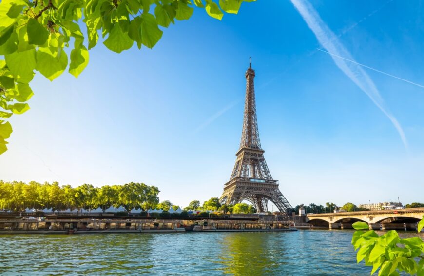 A great view of Eiffel Tower