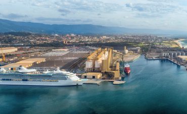 cruise Wollongong radiance of the seas docked med