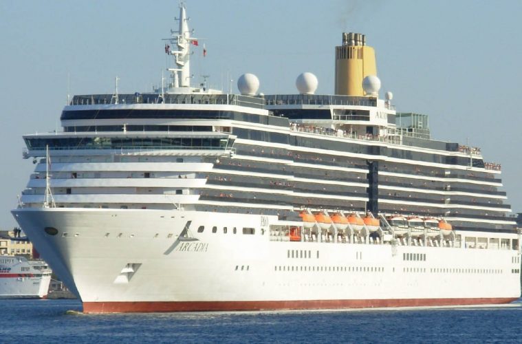 arcadia cruise ship passenger capacity