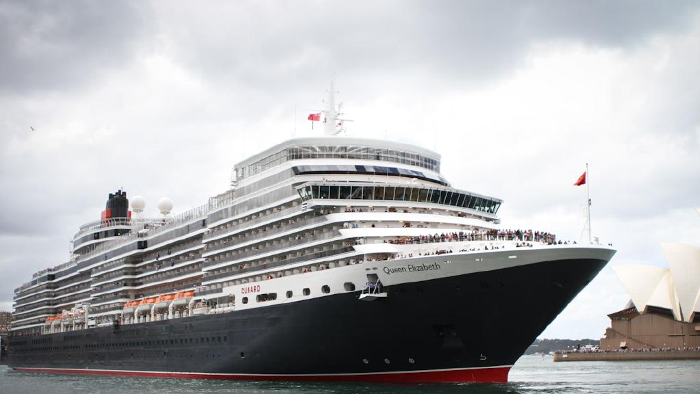 queen elizabeth cruise ship live