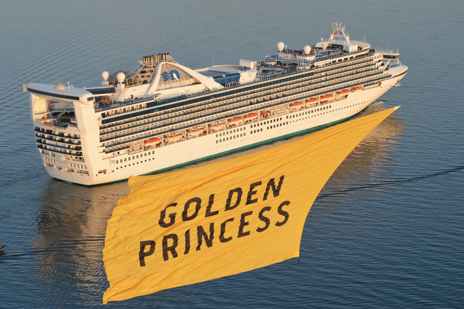Golden Princess passengers exposed to hepatitis E
