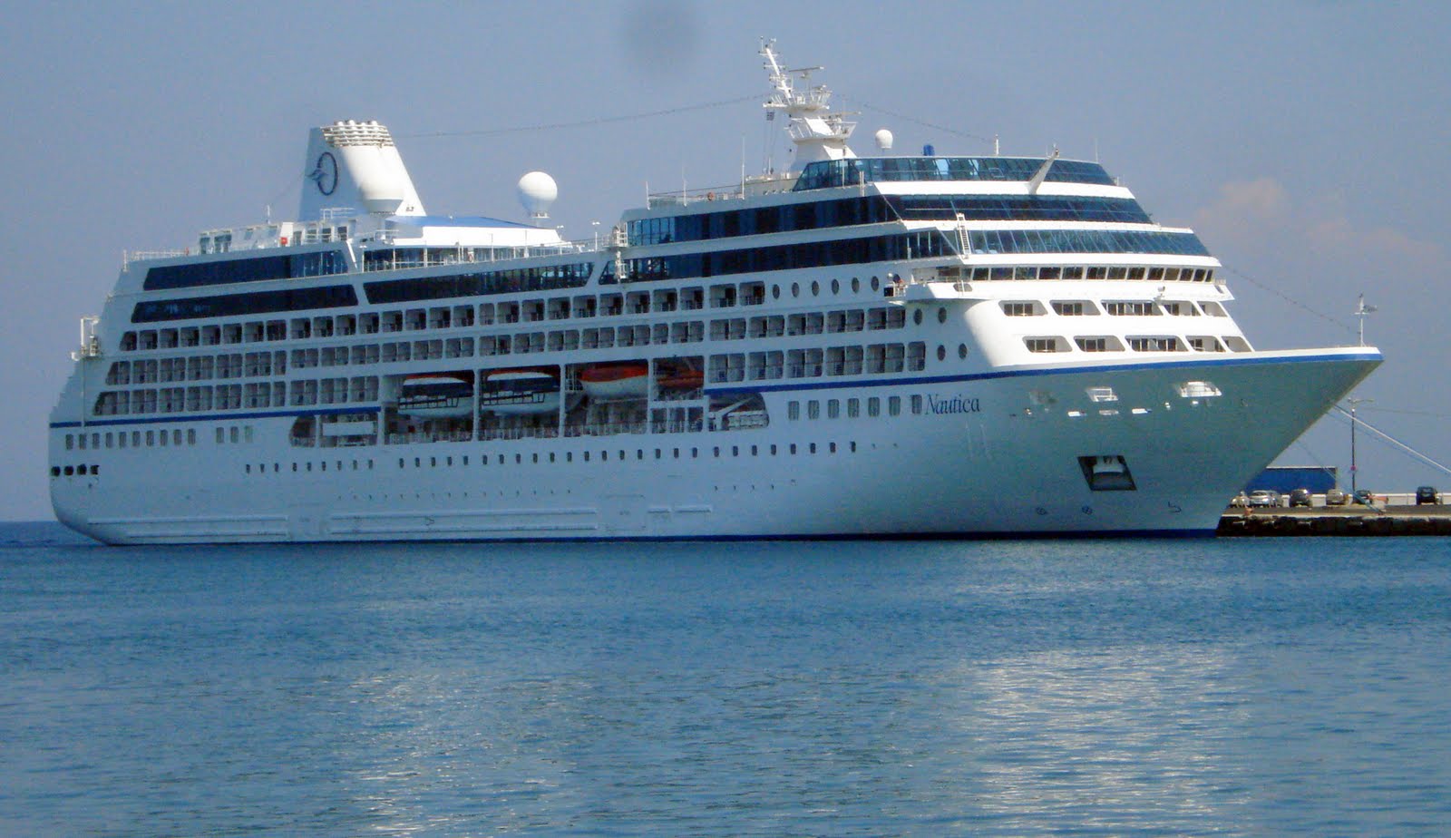 cruise ship nautica