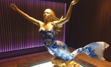 Genting Dream mermaid sculpture