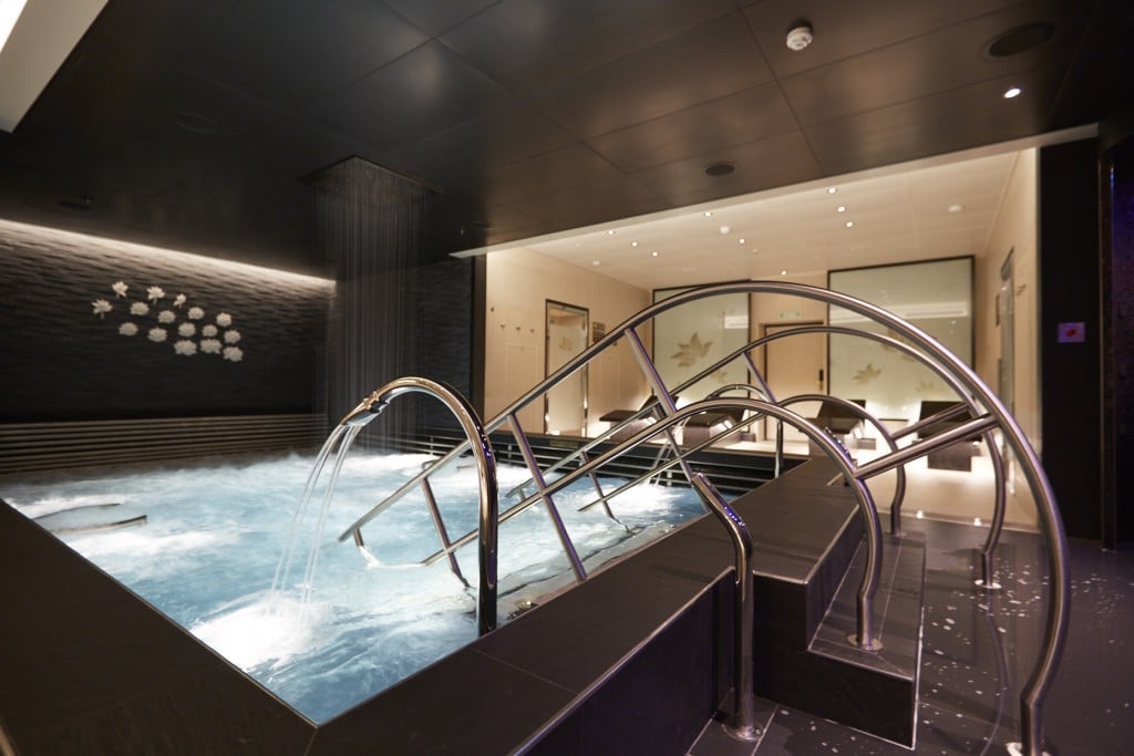 The spa pool at The Enclave on Majestic Princess