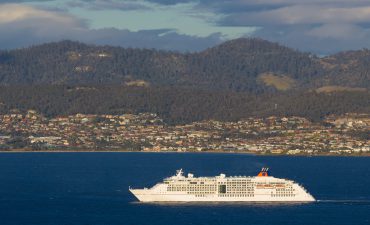 Tasmania complains of too many cruise ships