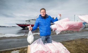 Hurtigruten bans plastic