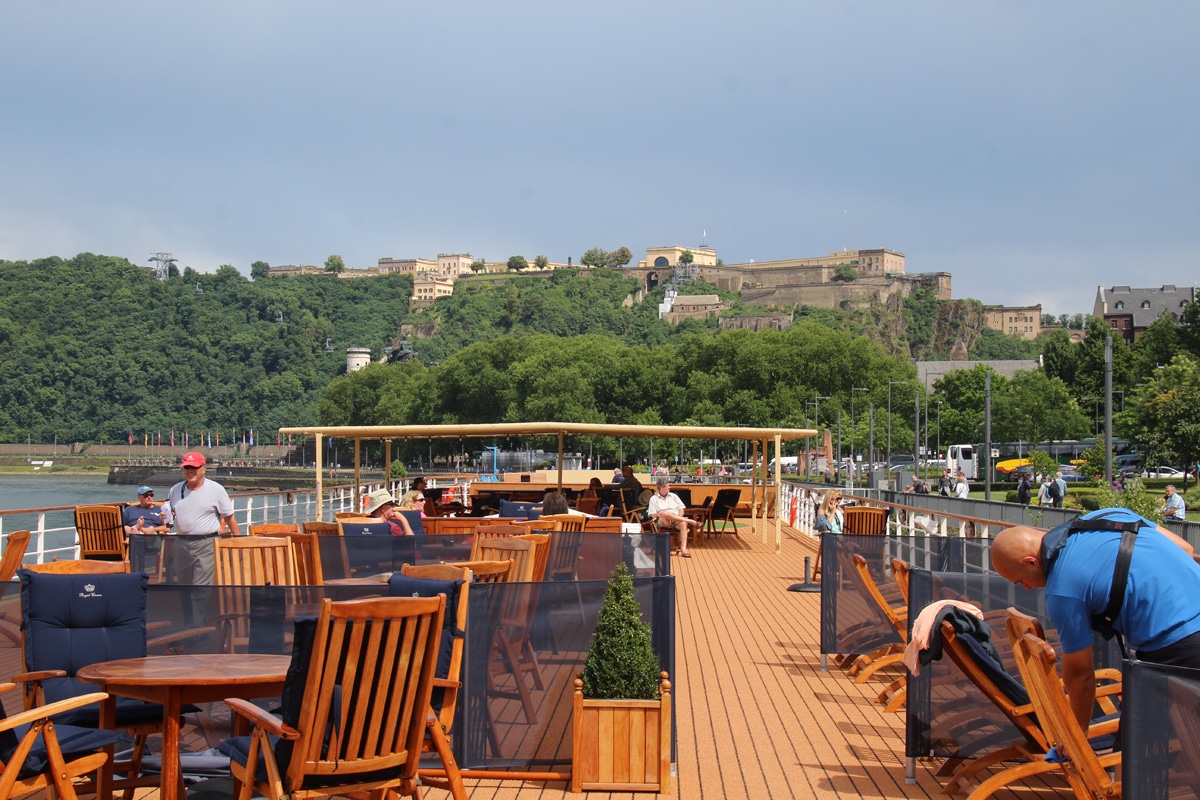 Teeming River Cruises