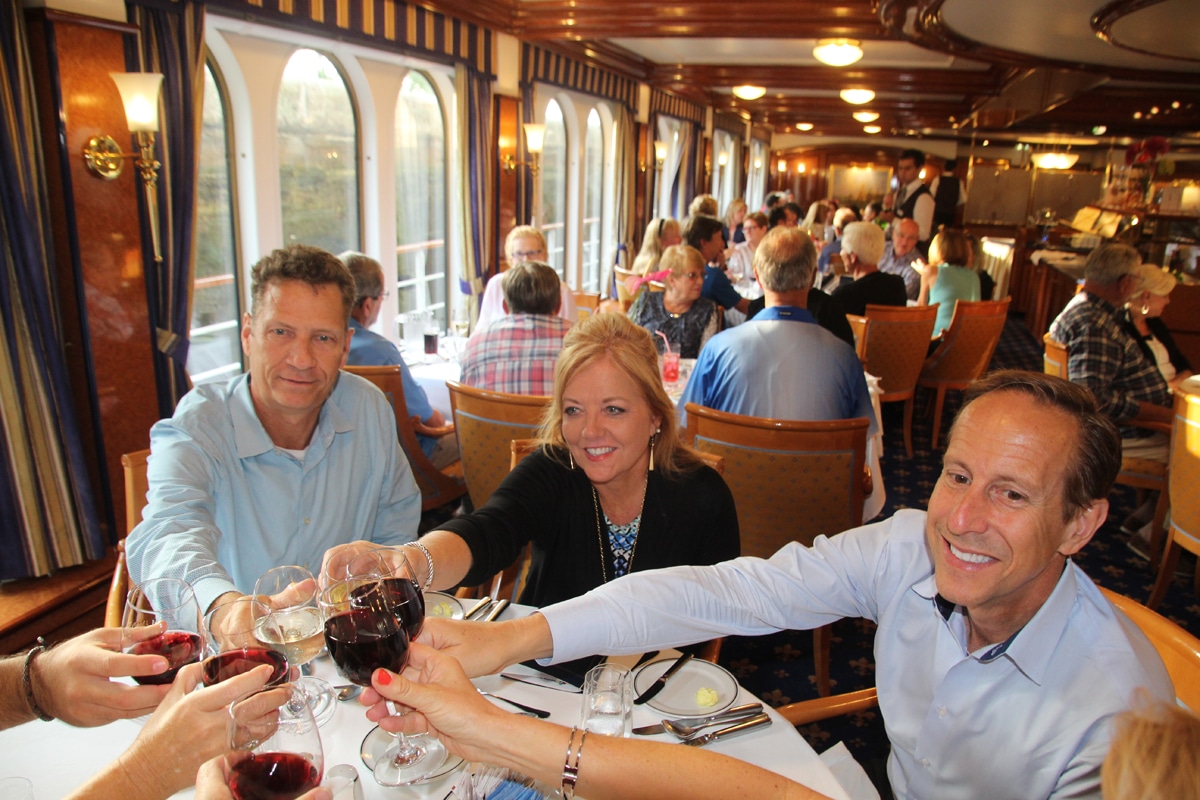 Meal time on a Teeming River Cruise