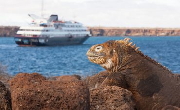 Silver Galapagos sailing around the stunning islands