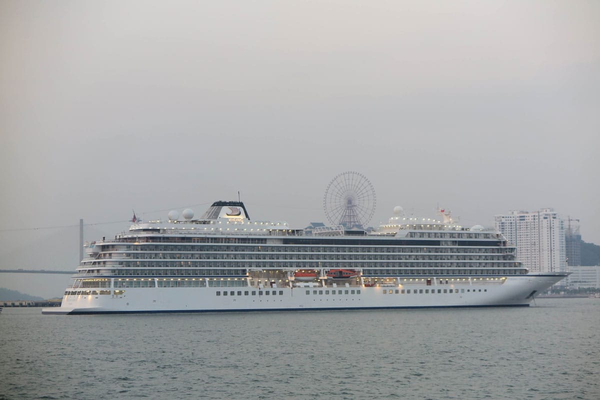 Viking Orion inn Ha Long Bay