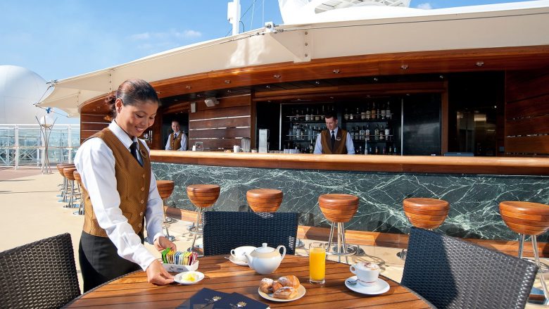 The Yacht Club bar on MSC Splendida