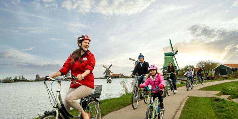 River cruising with kids