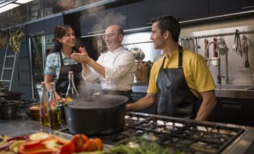 A cooking class with Avalon Waterways