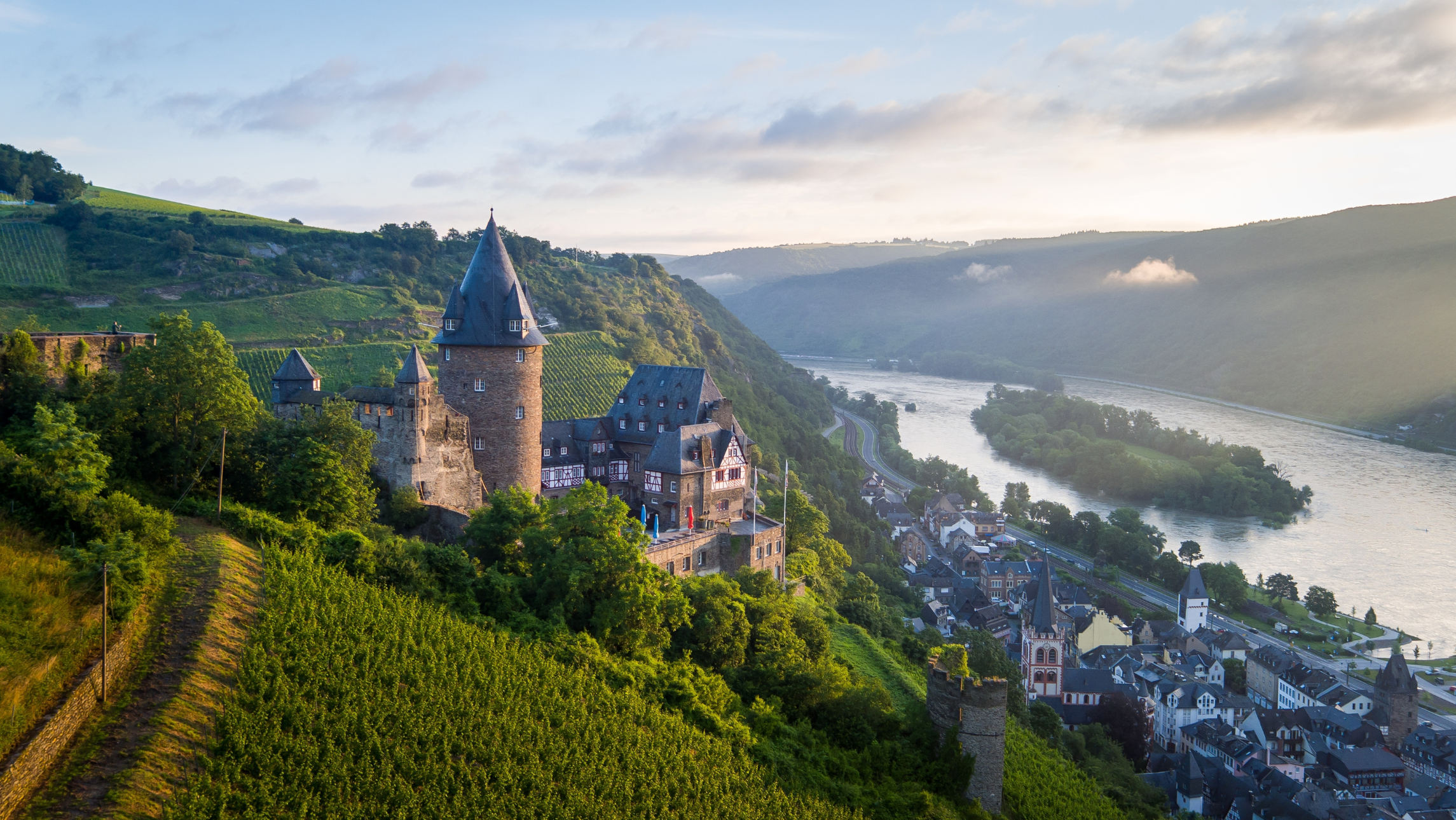 Burg Stahleck am Rhein in Deutschland