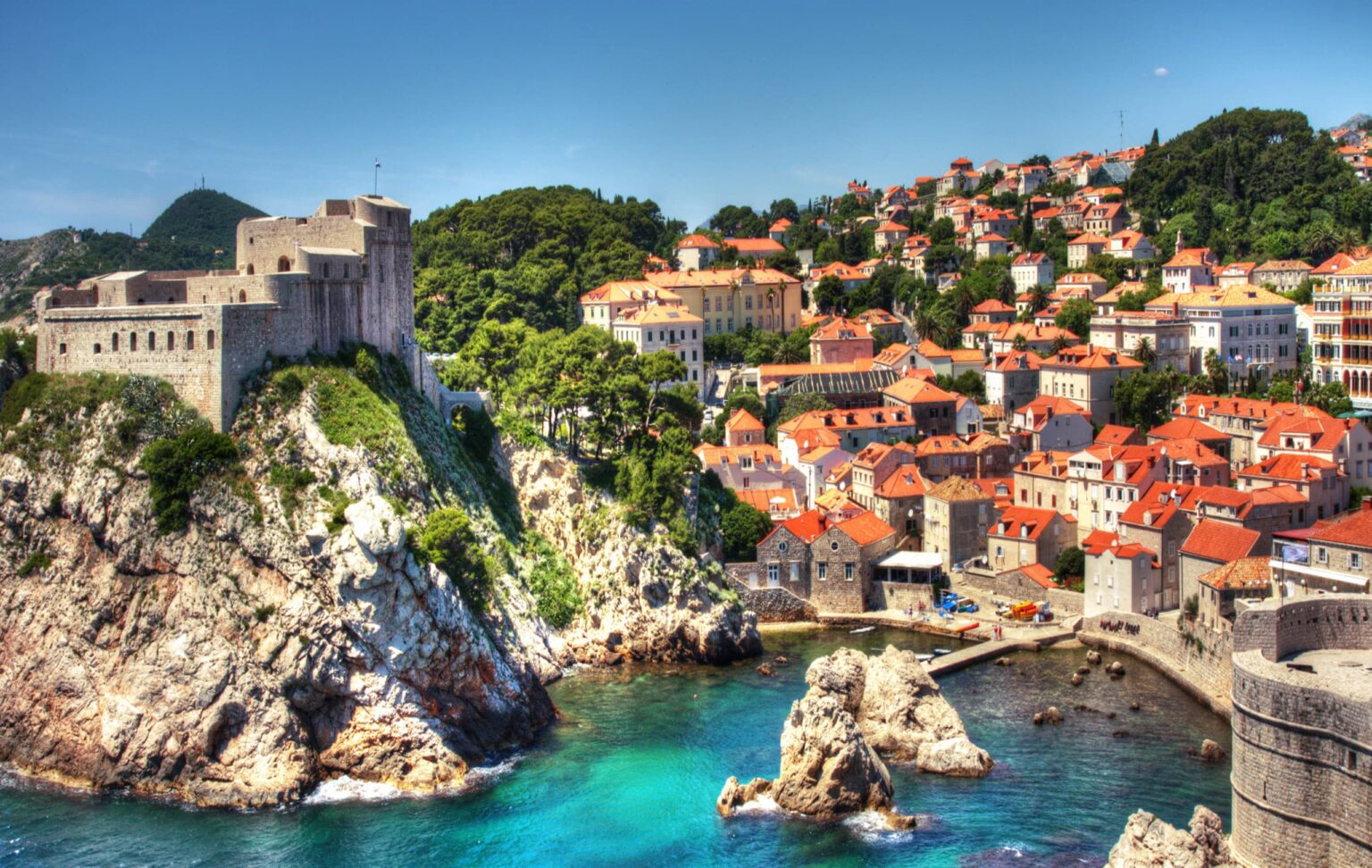 Place-Lovrijenac-in-dubrovnik