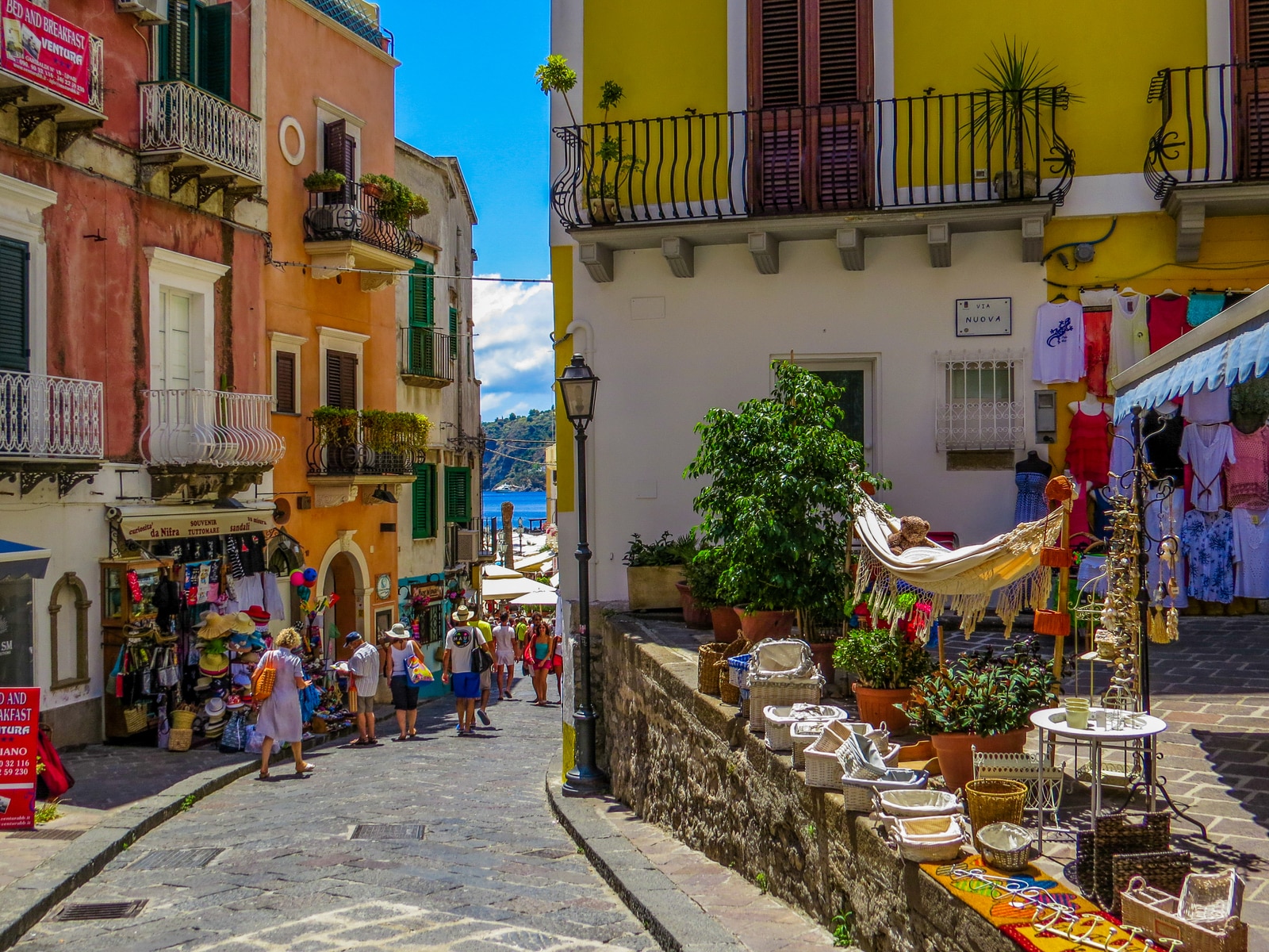 lipari streets