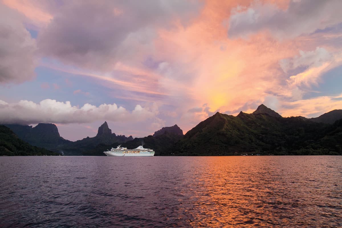 Paul Gauguin, sunset in Moorea