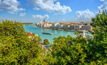 The river cruise lines