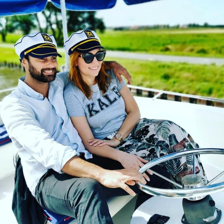 Cam and Jules' Le Boat adventure