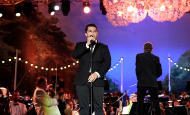 Silversea adds exclusive concert and beach cocktail party to their shore excursions