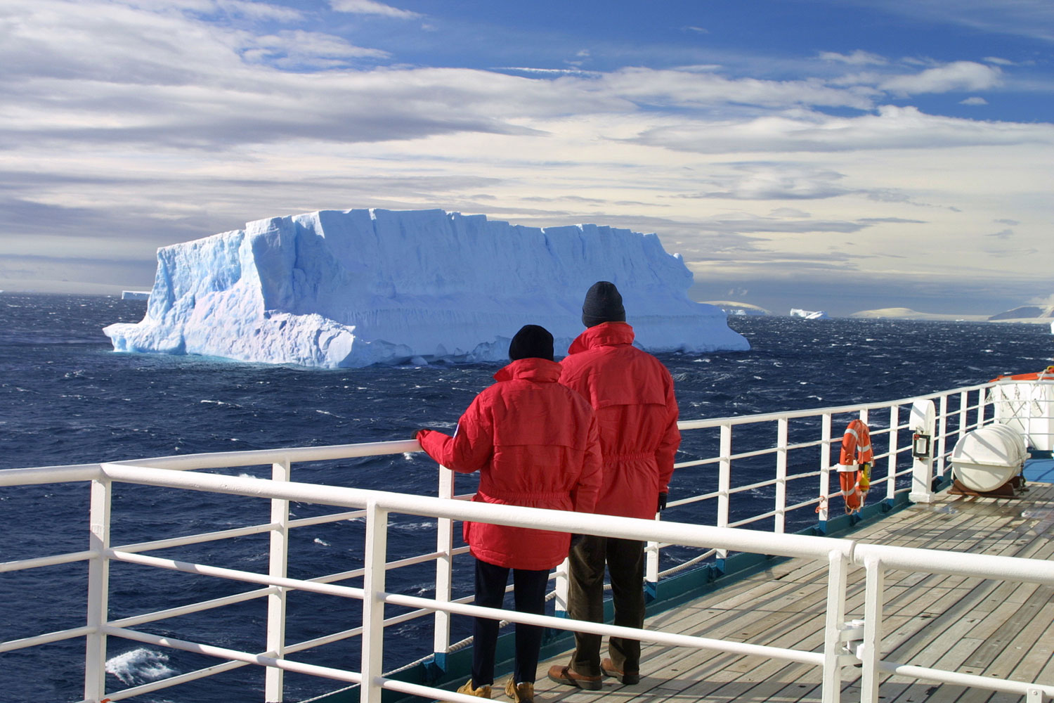 Passengers lose $40,000 as another Antarctica cruise is axed