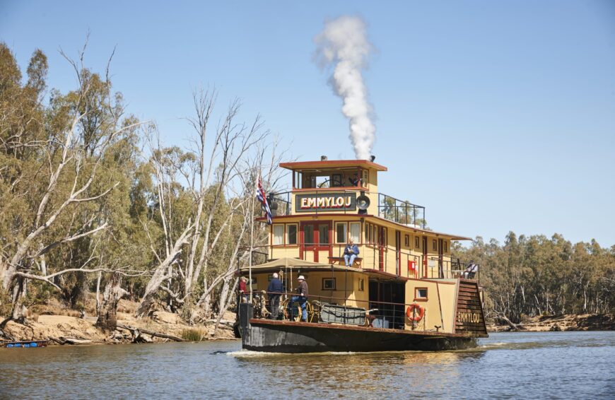 emmylou paddle steamer