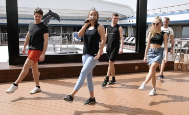 Line dancing aboard the Vasco da Gama