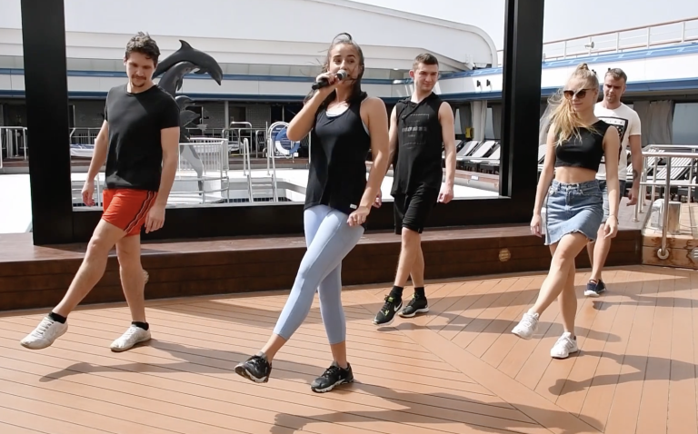 Line dancing aboard the Vasco da Gama