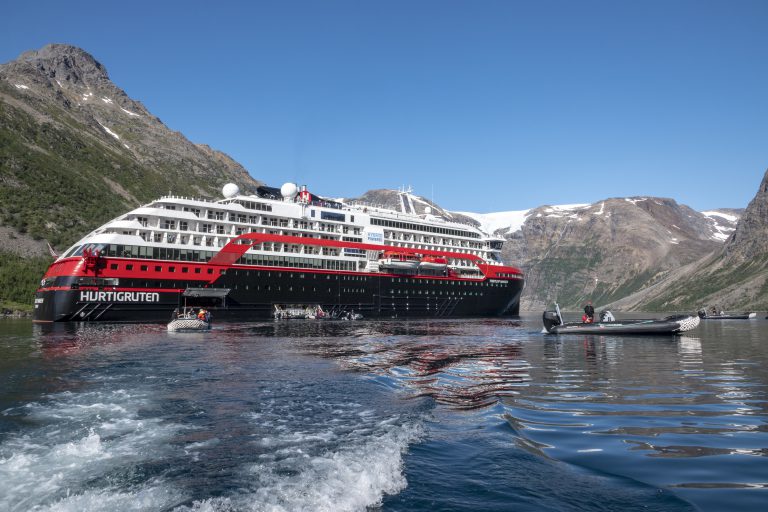 Tom Cruise hires Hurtigruten MS Fridtjof Nansen and MS Vesterålen