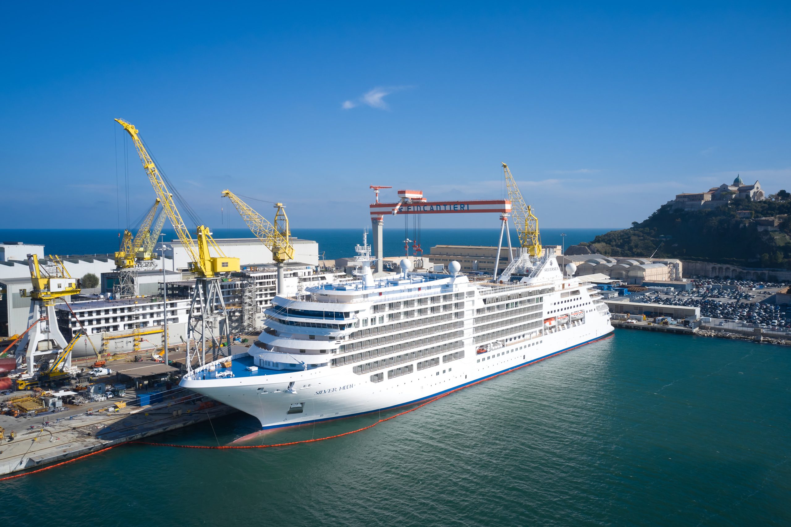 Silversea takes delivery of the new luxury Silver Moon