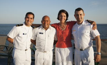 send a carnival cruise crew members a christmas card