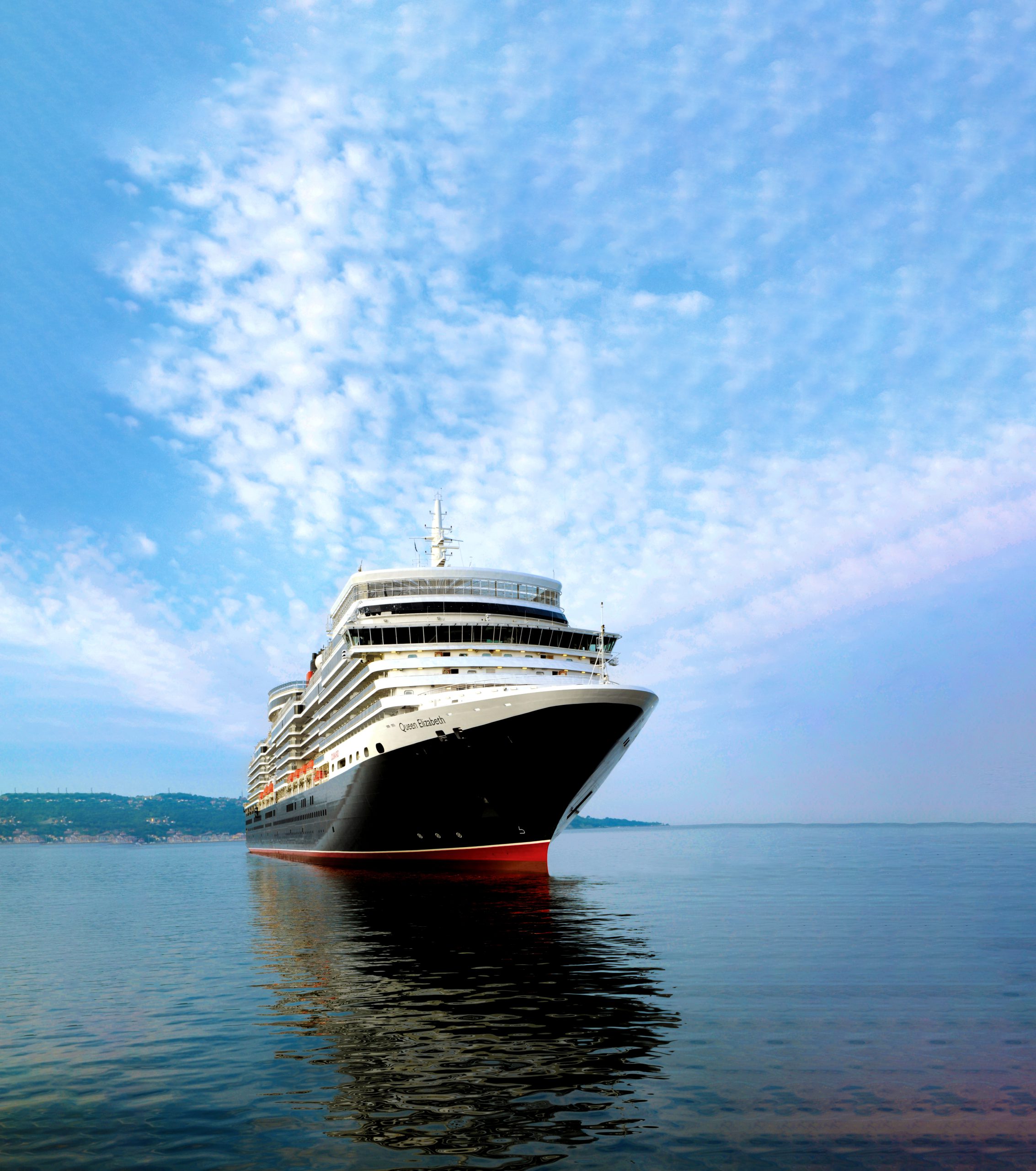 Flights, hotel stay and cruise on Queen Elizabeth from $2199 per person