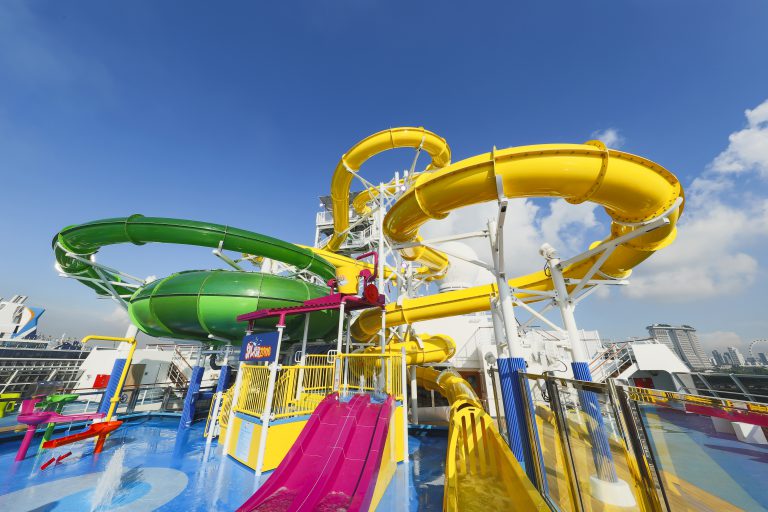 Carnival Splendour Waterslides