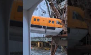Dramatic video shows world's fifth largest ship hit crane in Italy