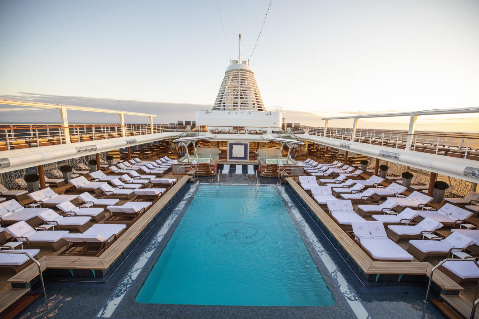 Regent Seven Seas sets record luxury sales day for 2023/24 - including one US$600,000 journey
