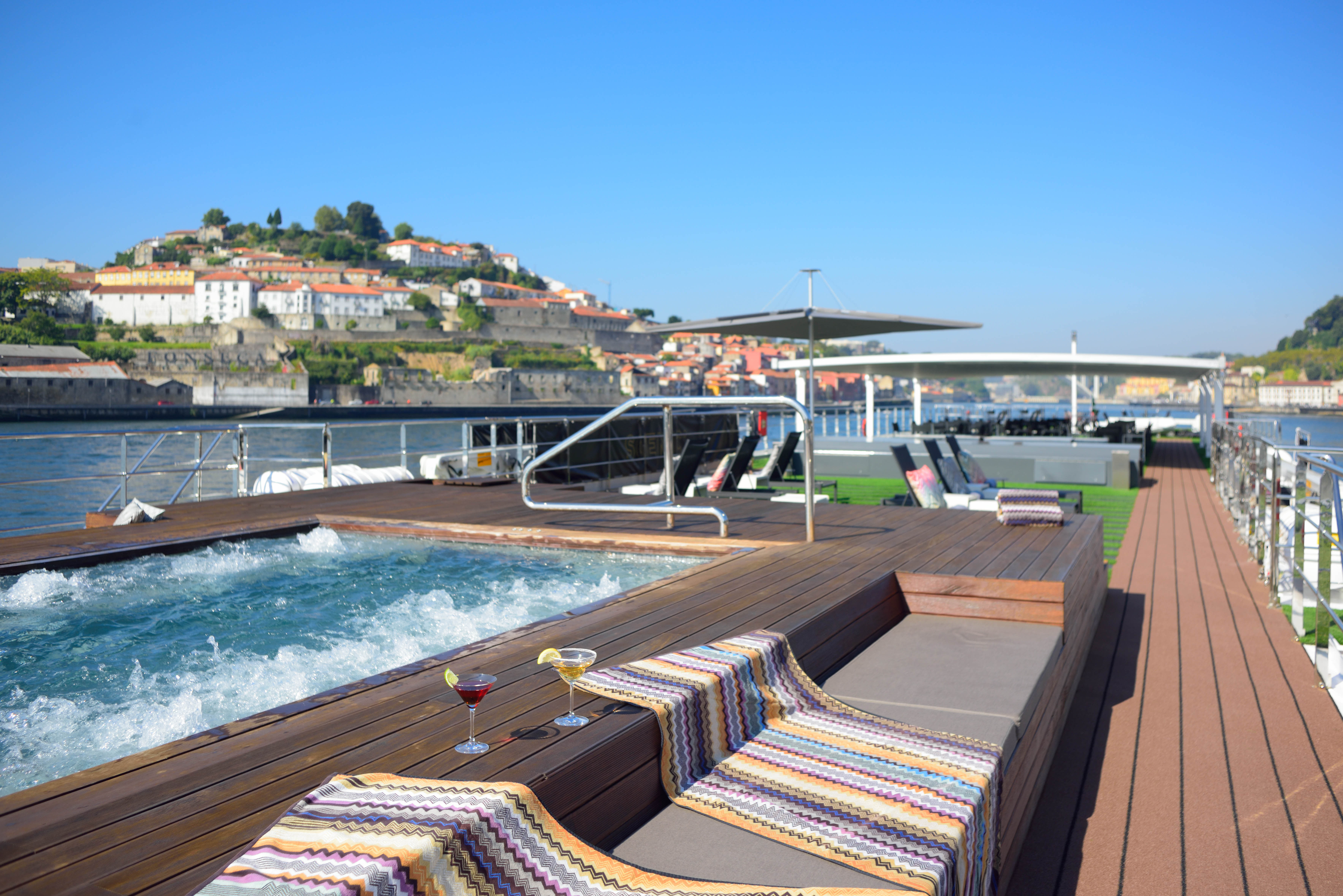 SCER Scenic Azure Vitality Pool 008