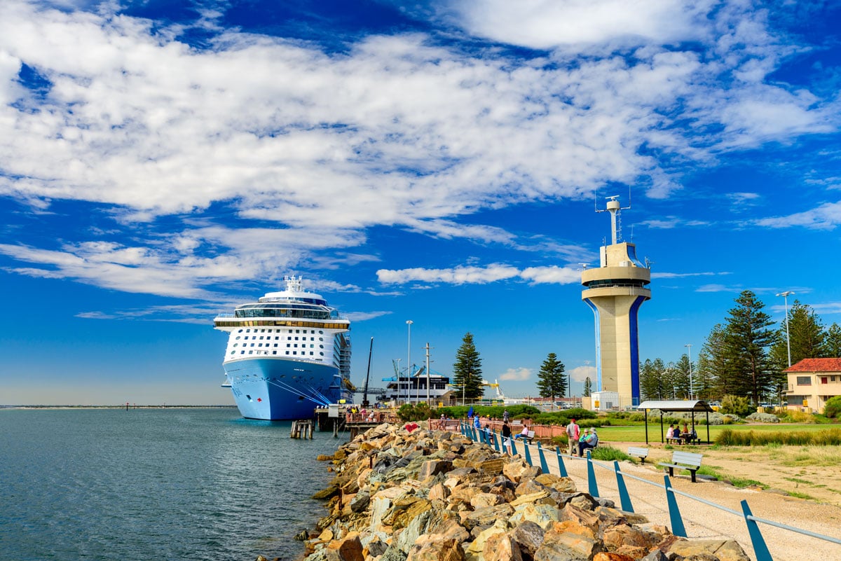 cruise ship south australia