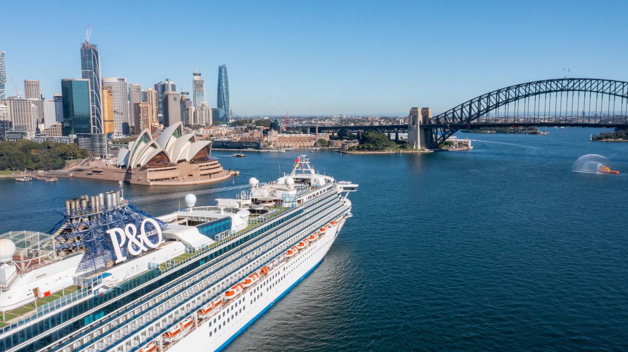 P&O's Pacific Encounter finally arrives in Sydney