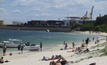 Sydney's third cruise terminal at Yarra Bay is back on the table