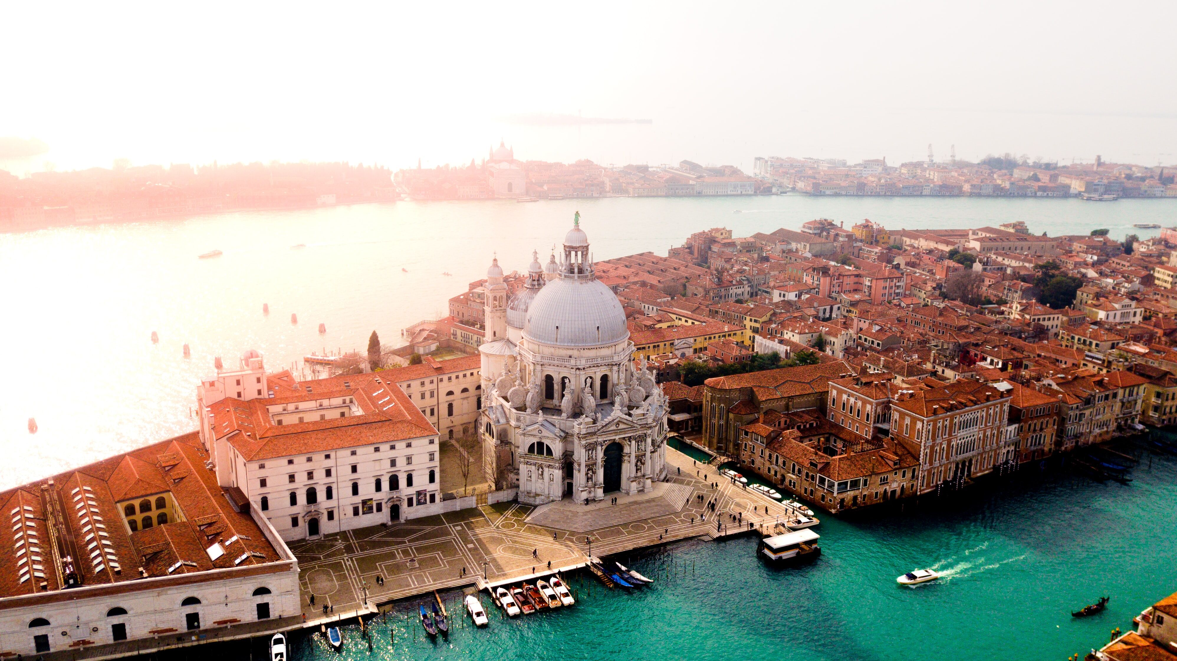 a eu italy venice aerial canmandawe ftTsK4QinMw u low res