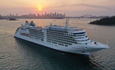 As the world cruise season starts, Silver Shadow leaves Sydney on a 139-day cruise